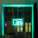 vrei_lounge_logo.jpg