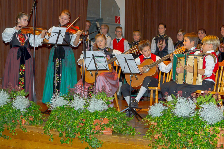 20151107_Trachtengruppe_012.jpg