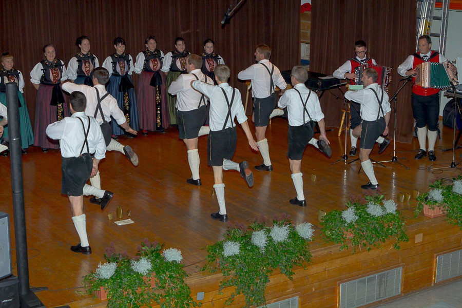 20151107_Trachtengruppe_023.jpg