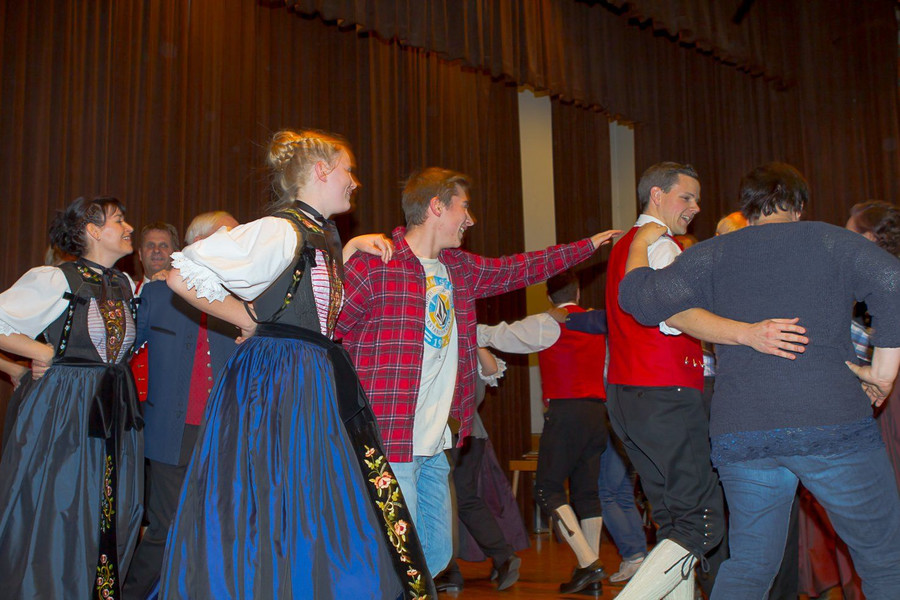 20151107_Trachtengruppe_032.jpg