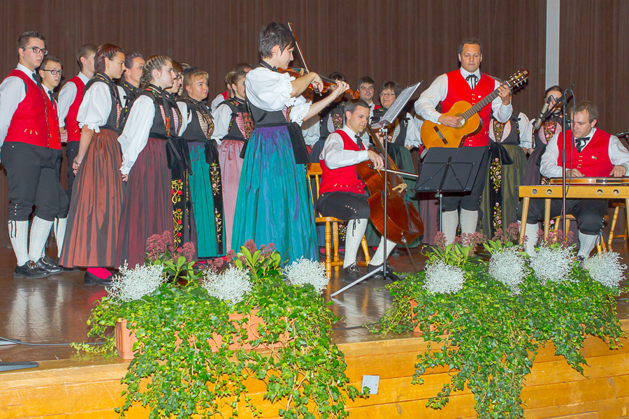 20151107_Trachtengruppe_001.jpg