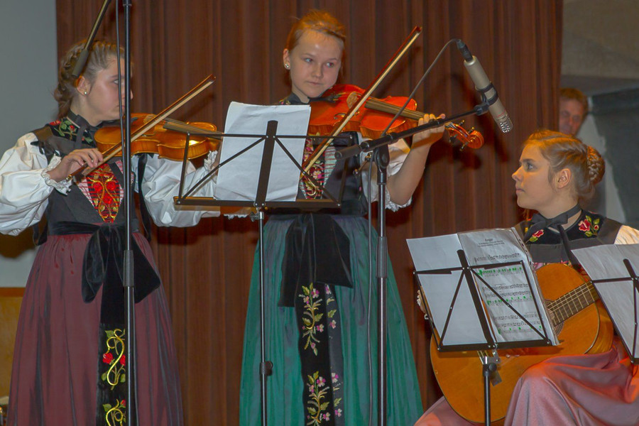 20151107_Trachtengruppe_014.jpg