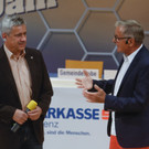 27 Kiwanis-Bregenz-Pr__sident Thomas Koch _ Quizmaster G__nter Polanec.jpg