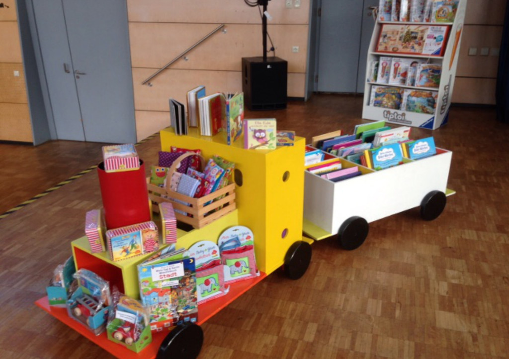 buchausstellung2.jpg