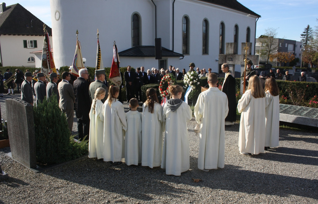 Seelensonntag KRIEGERDENKMAL Gedenken 2015 _4_.JPG