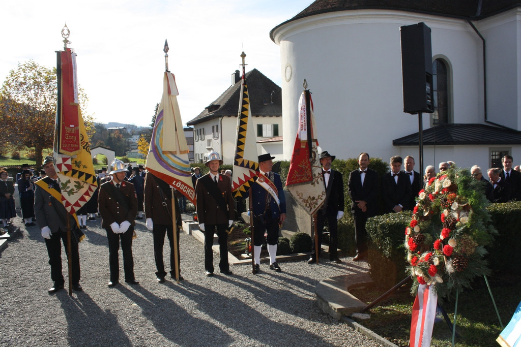Seelensonntag KRIEGERDENKMAL Gedenken 2015 _23_.JPG