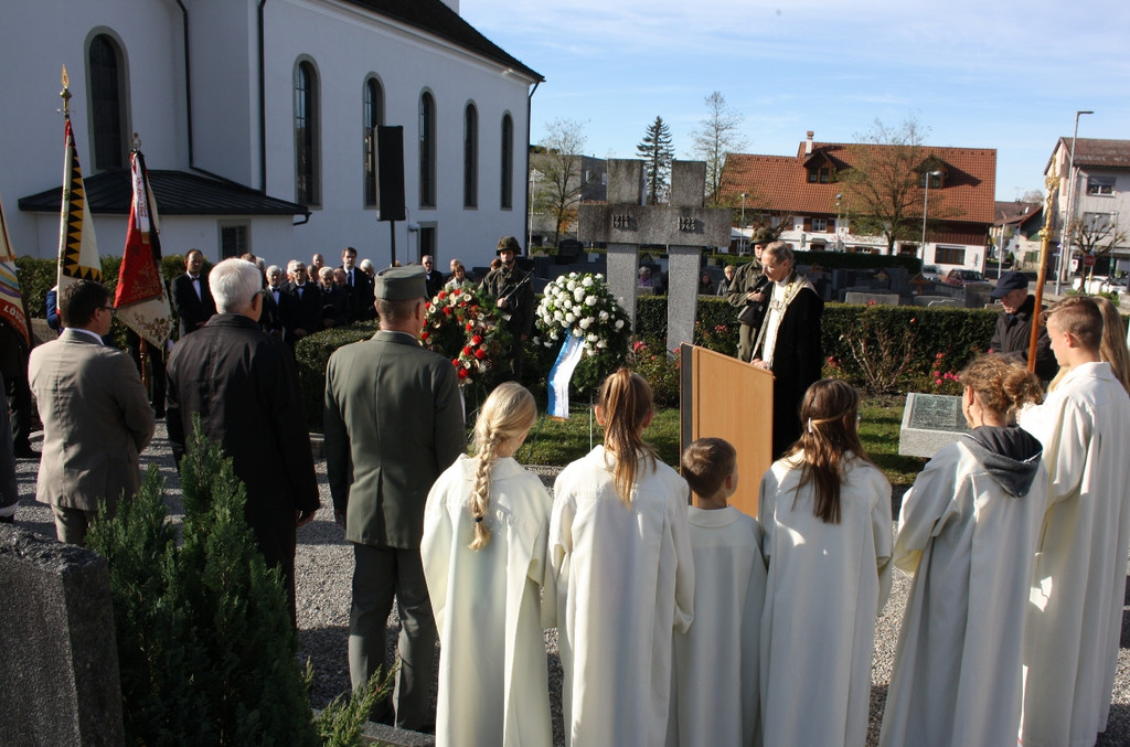 Seelensonntag KRIEGERDENKMAL Gedenken 2015 _5_.JPG