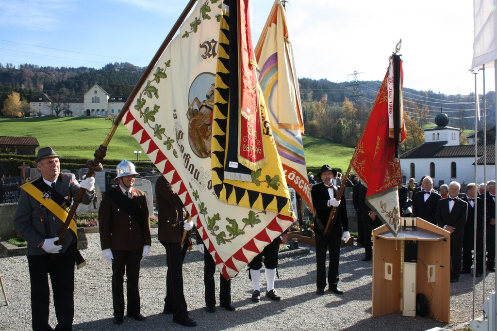 Seelensonntag KRIEGERDENKMAL Gedenken 2015 _13_.JPG
