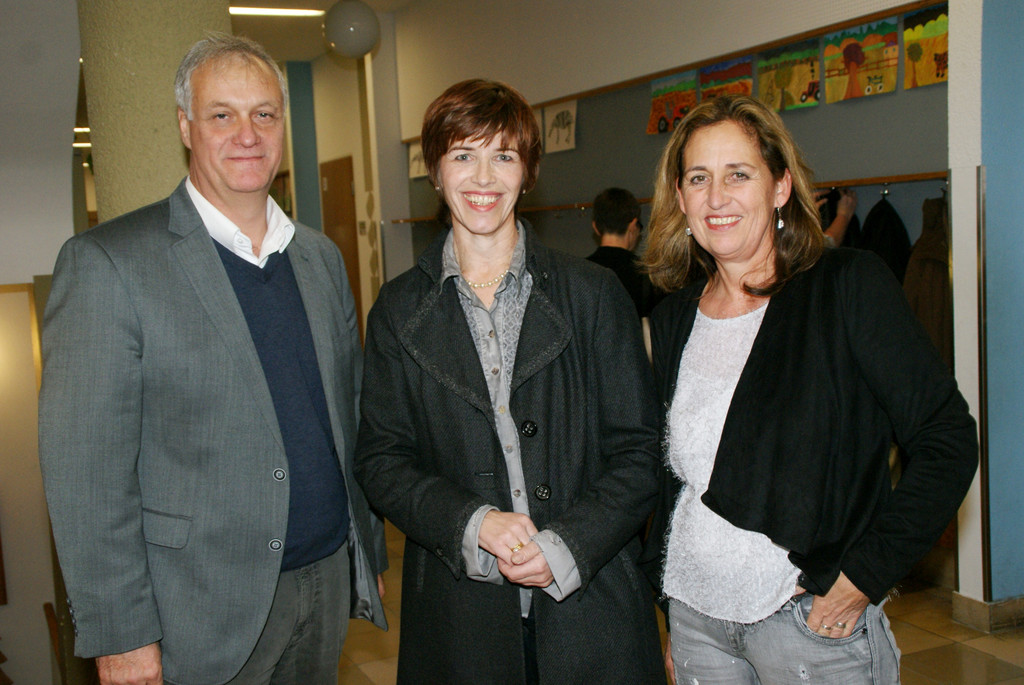 v_li_ Walter Natter_ Irmgard Scheffknecht und Doris Dobros.JPG