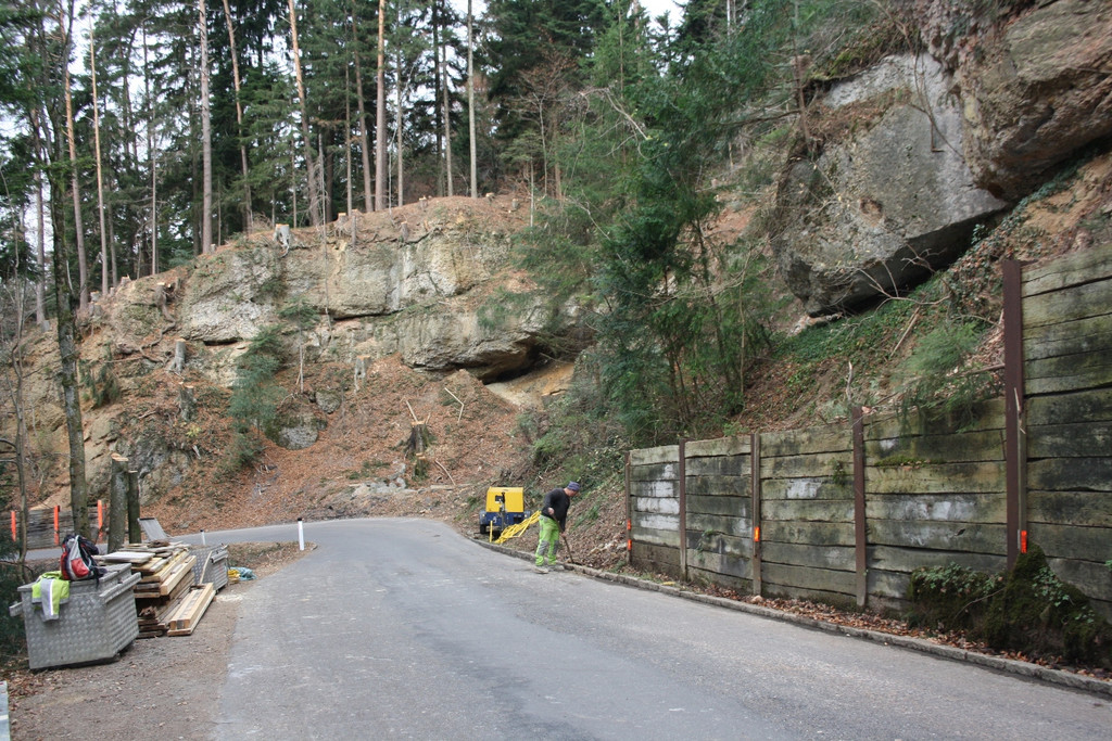 Pf__nderstra__e Felssicherung Kugelbeerbach Unterhaggen NOV 2015 _9_.JPG