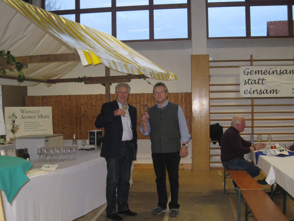 Weinfest  in der  Radlerhalle 2015 Bild 9.JPG