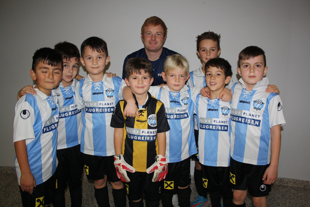 Fu__ball Nachwuchs HALLE U 8 Turnier 21-11-2015 _8_.JPG
