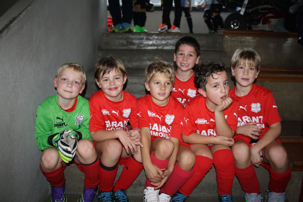Fu__ball Nachwuchs HALLE U 8 Turnier 21-11-2015 _11_.JPG