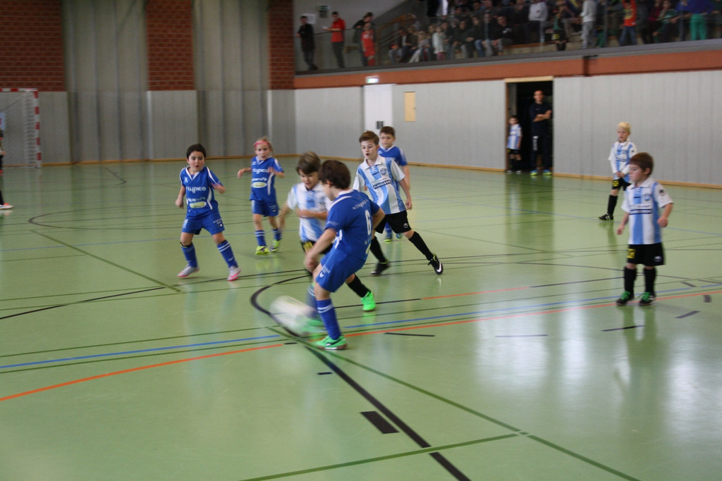 Fu__ball Nachwuchs HALLE U 8 Turnier 21-11-2015 _13_.JPG