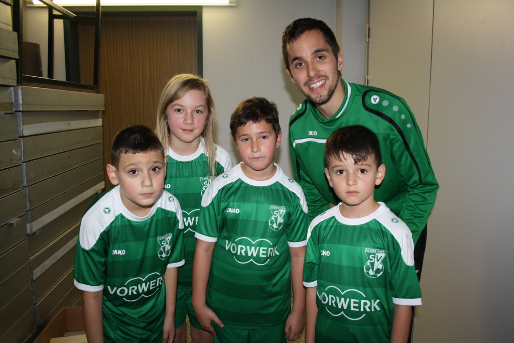 Fu__ball Nachwuchs HALLE U 9 Turnier 22-11-2015 _6_.JPG