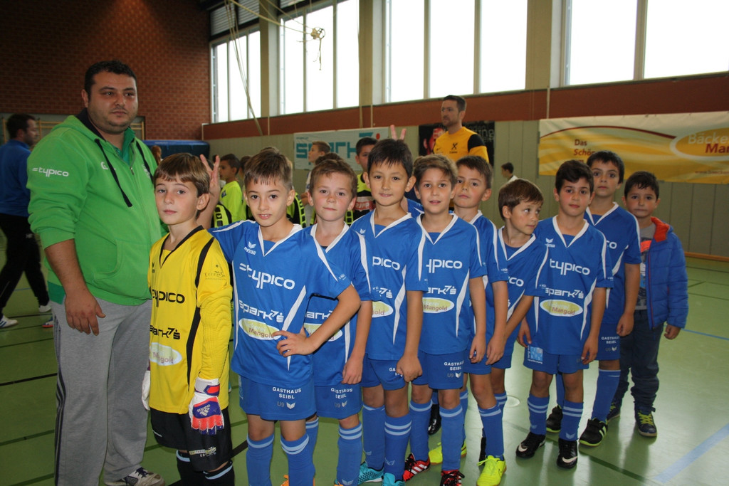 Fu__ball Nachwuchs HALLE U 9 Turnier 22-11-2015 _10_.JPG