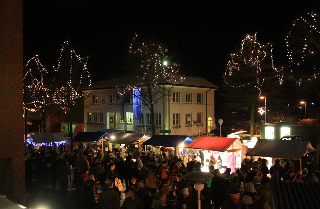 Adventzauber Illuminierung im Dorf Termin 2015 _11_.jpg