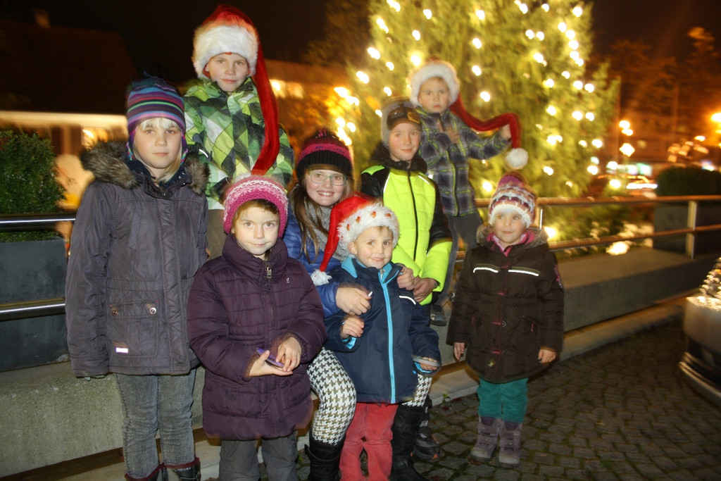 Adventzauber Illuminierung im Dorf Termin 2015 _1_.JPG