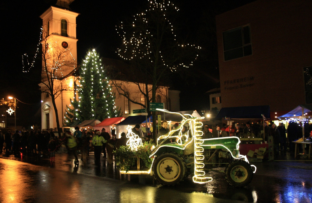 Adventzauber Illuminierung im Dorf Termin 2015 _12_.jpg