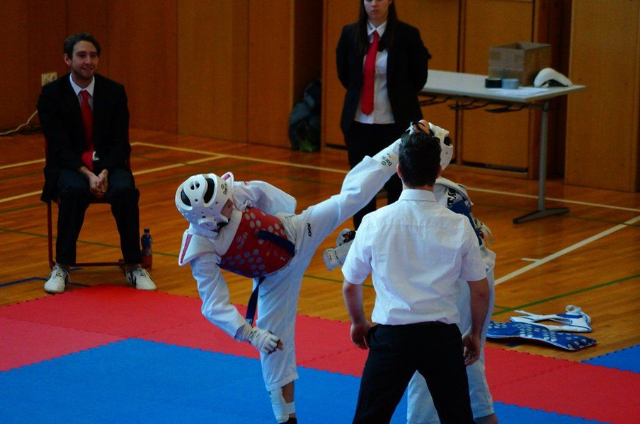 Kyorugi_LM201512.jpg