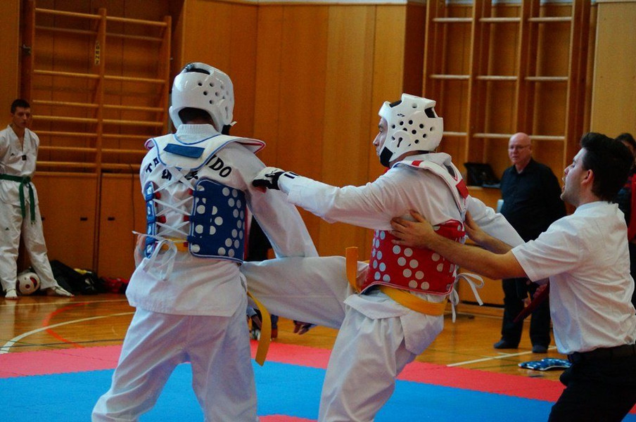 Kyorugi_LM201518.jpg