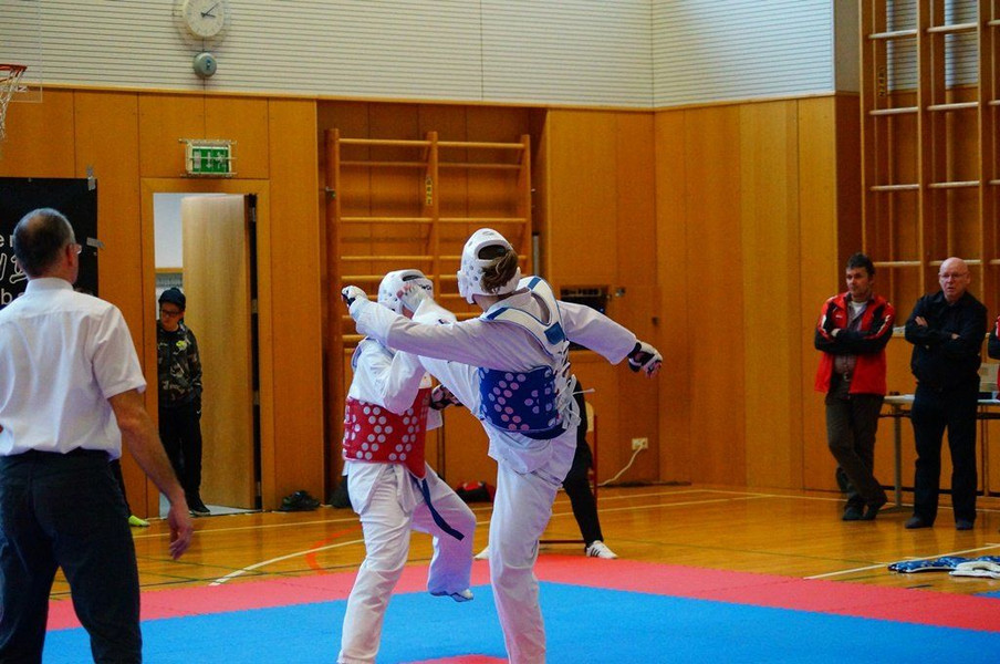 Kyorugi_LM201533.jpg