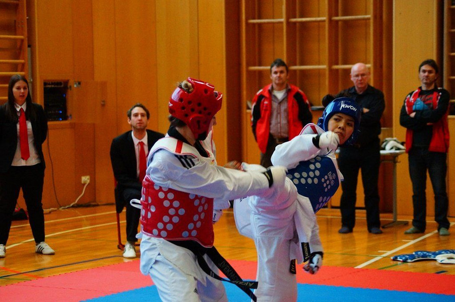 Kyorugi_LM201545.jpg