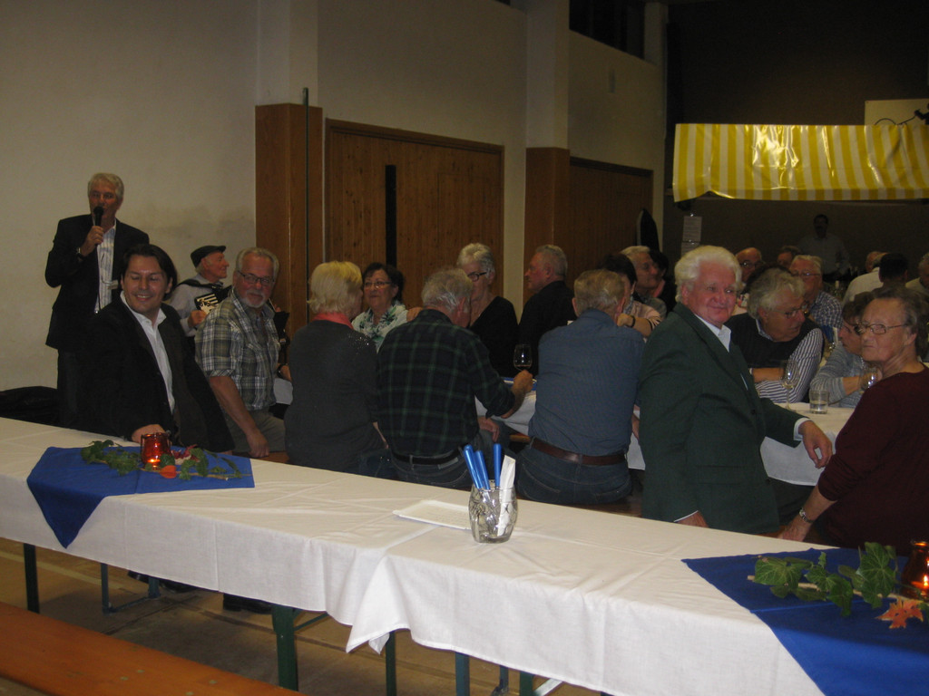 Weinfest  in der  Radlerhalle 2015 Bild 16.JPG