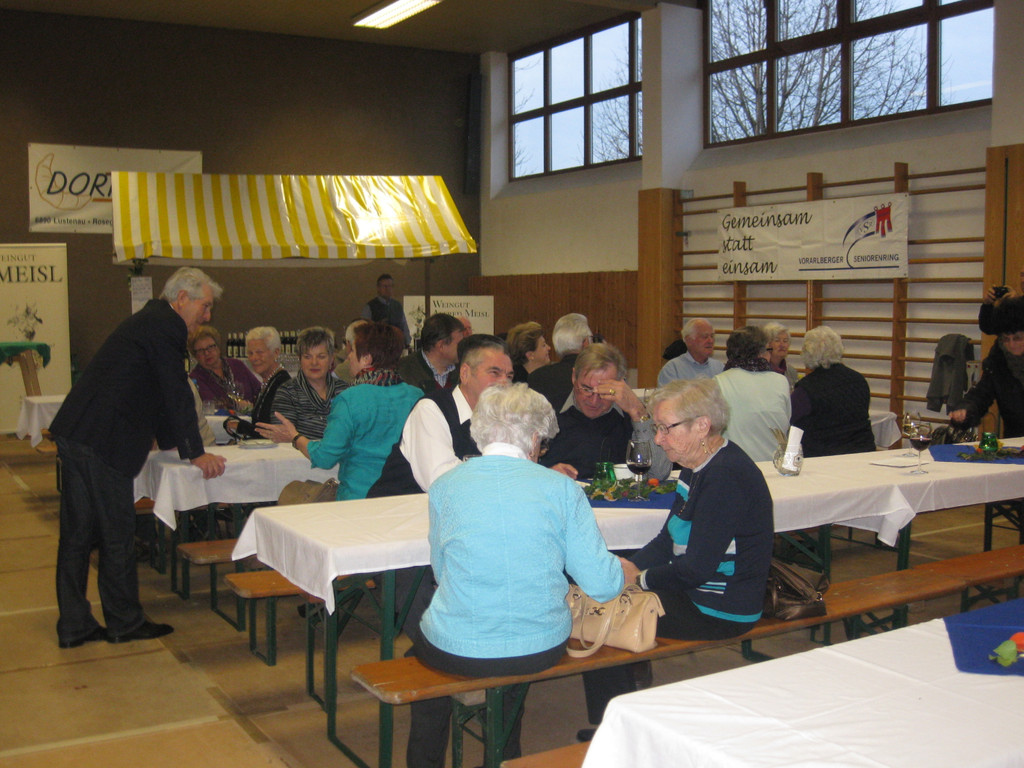 Weinfest  in der  Radlerhalle 2015 Bild 20.JPG