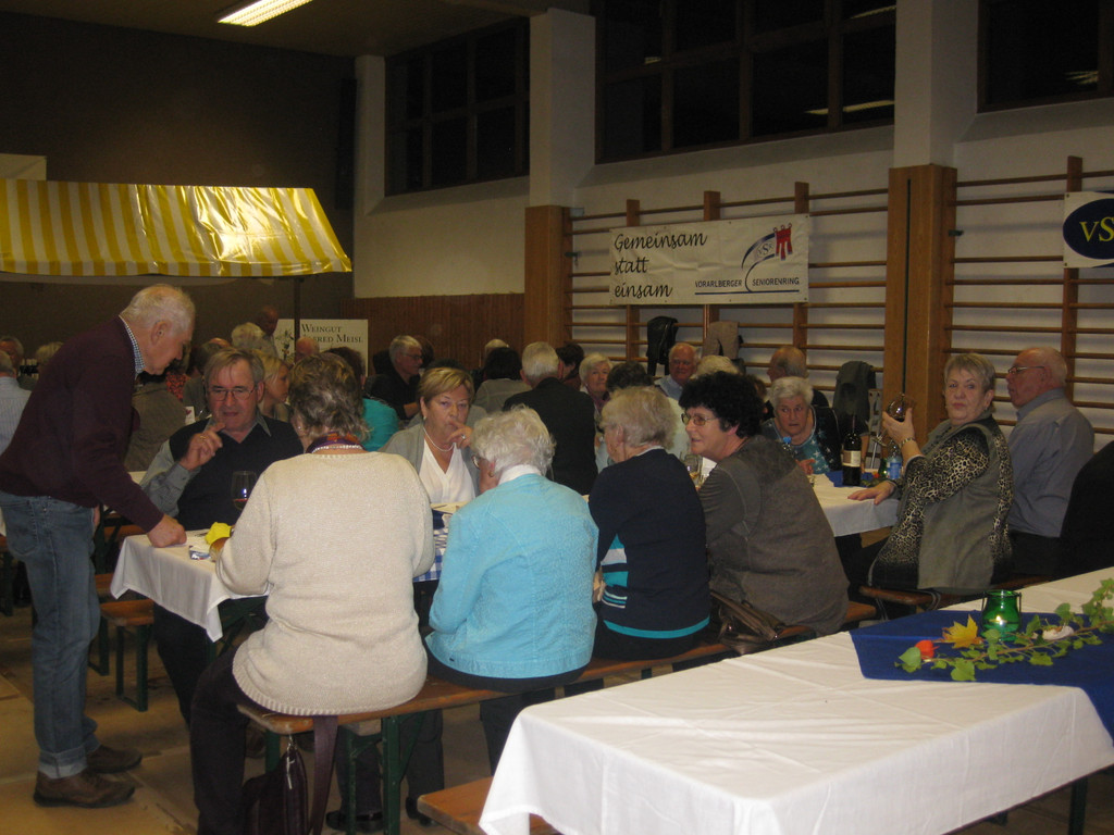 Weinfest  in der  Radlerhalle 2015 Bild 23.JPG