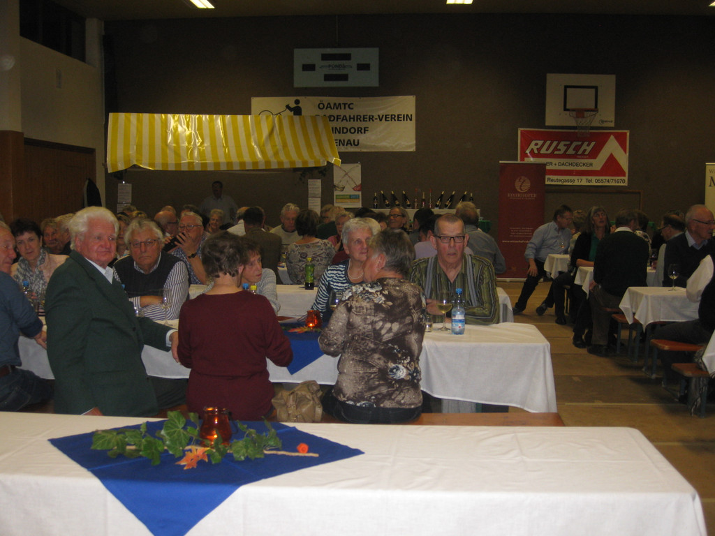 Weinfest  in der  Radlerhalle 2015 Bild 26.JPG