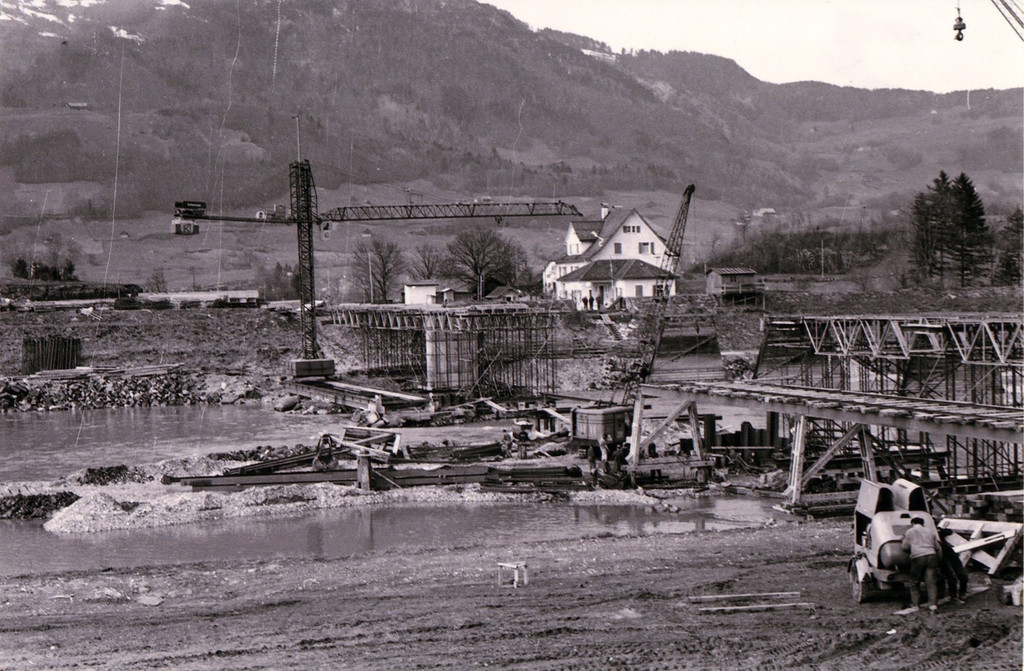 KOE_Rheinbruecke Bangs 10.jpg