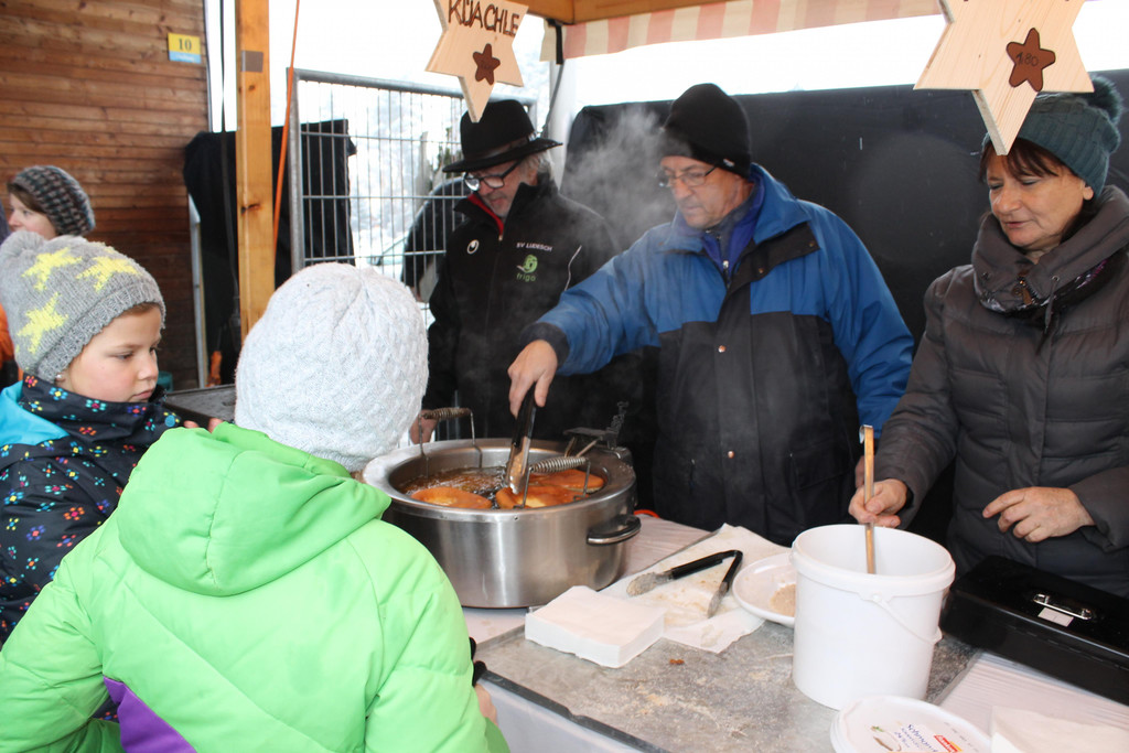 Adventmarkt Ludesch 038.JPG