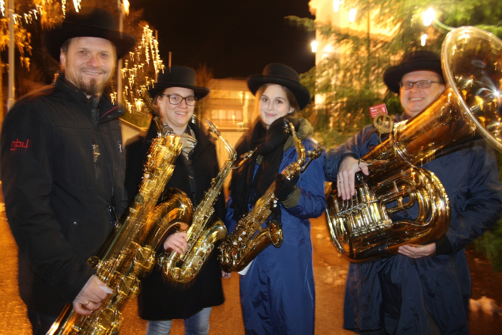 Adventzauber ILLUMINIERUNG Adventmarkt 28-11-2015 _3_.JPG