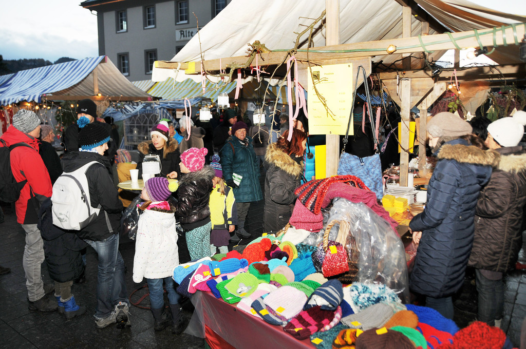 Adventmarkt Ho__chst 2015 60.jpg