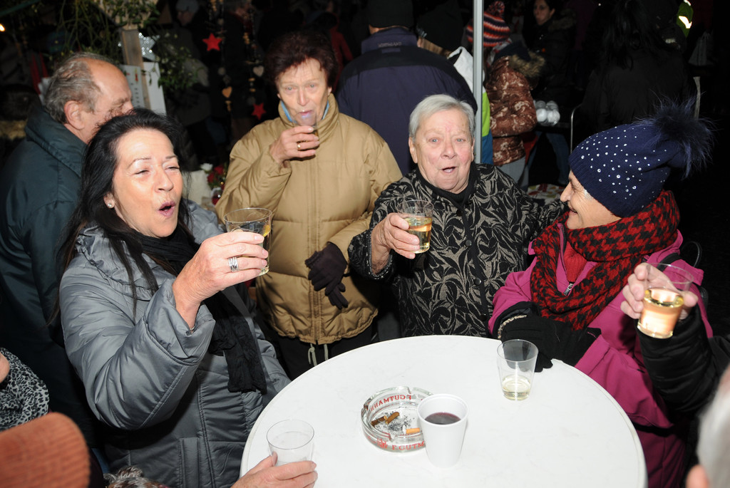 Adventmarkt Ho__chst 2015 126.jpg