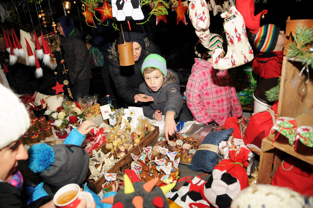 Adventmarkt Ho__chst 2015 136.jpg