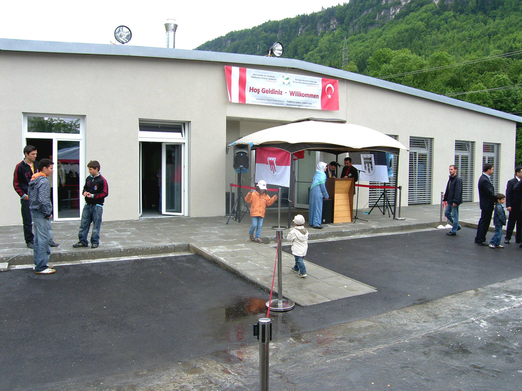 05_JPG-1275893981