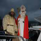 Stimmungsvoller Nikolausmarkt mit Nikolausbesuch bei der „Alten Fähre“ am Hafen.