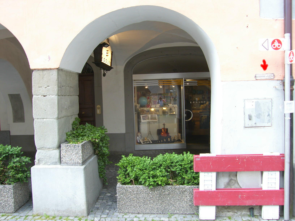 04_JPG-1275895137