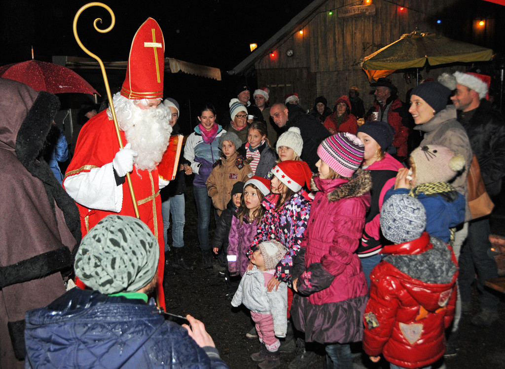 Tierverein-Nikolaus 04-12-2015 19.jpg