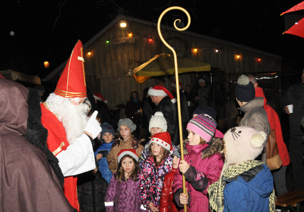 Tierverein-Nikolaus 04-12-2015 24.jpg