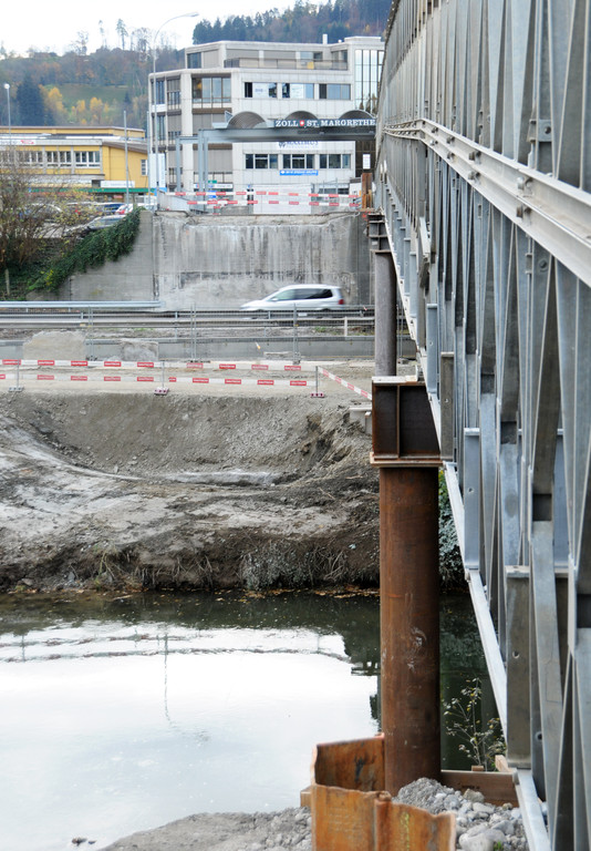 Grenzbru__cke weg 09-11-2015 7.jpg