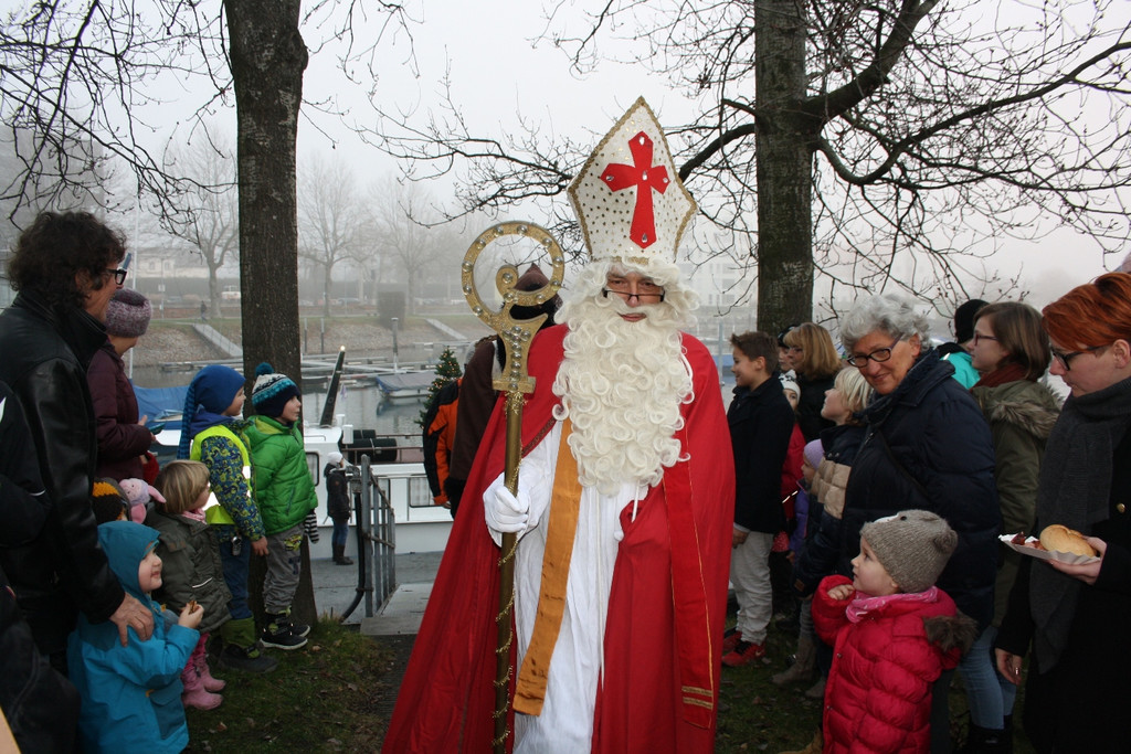 Lochauer Adventzauber NIKOLAUSMARKT am SEE 2015 _28_.JPG
