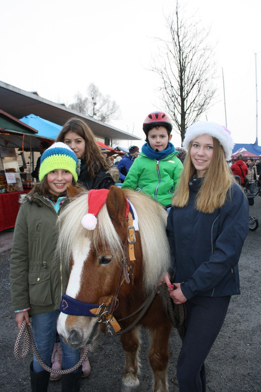 Lochauer Adventzauber NIKOLAUSMARKT am SEE 2015 _12_.JPG