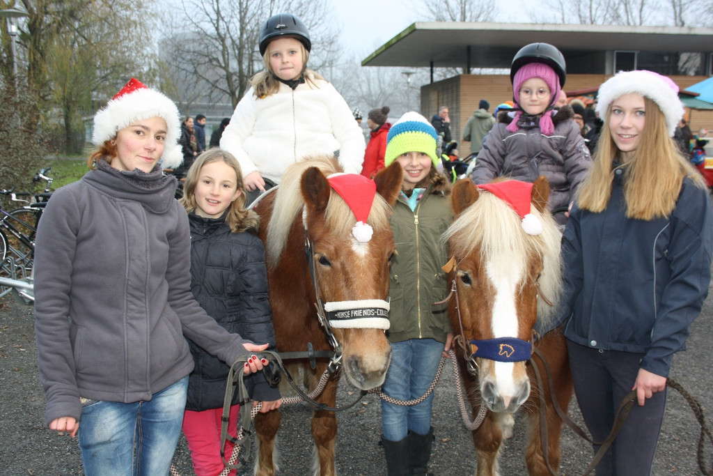 Lochauer Adventzauber NIKOLAUSMARKT am SEE 2015 _10_.JPG