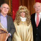 Christkindl überrascht Bürgermeister