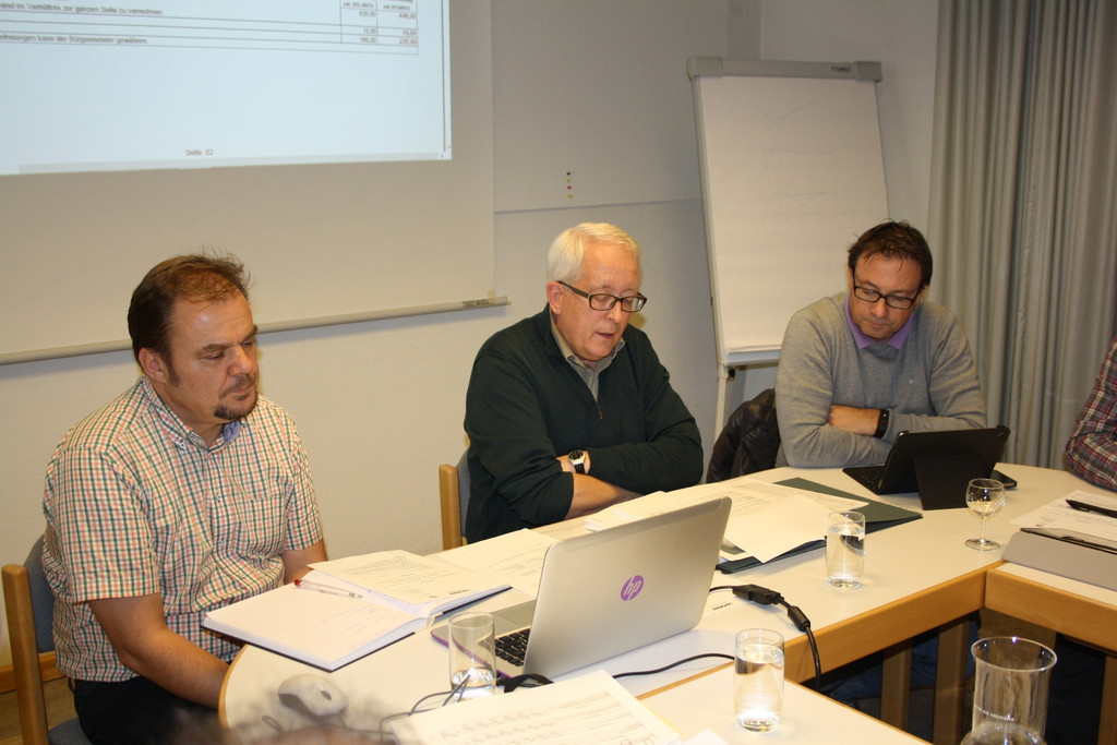 GV Sitzung Dezember 2015 _11_.JPG