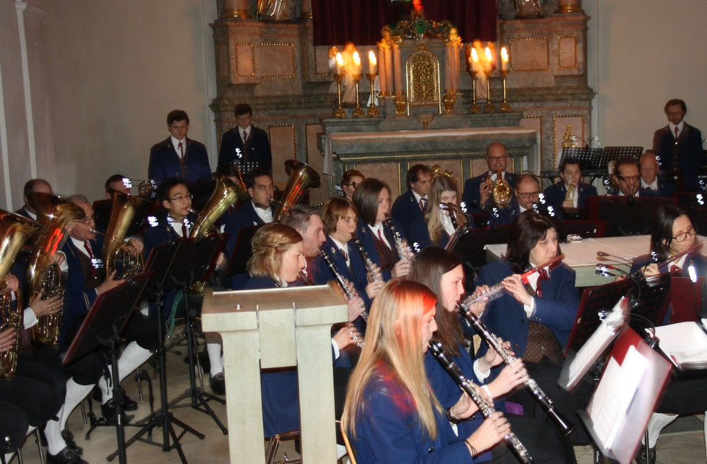 Musikverein Adventkonzert 2015 NACH _4_.JPG