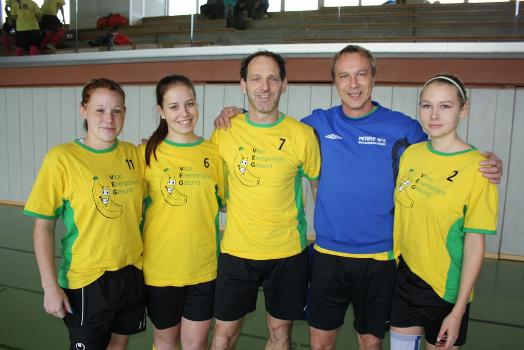 Turnier des Herzens SPORTHALLE Teams 14-11-2015 BMS _3_.JPG